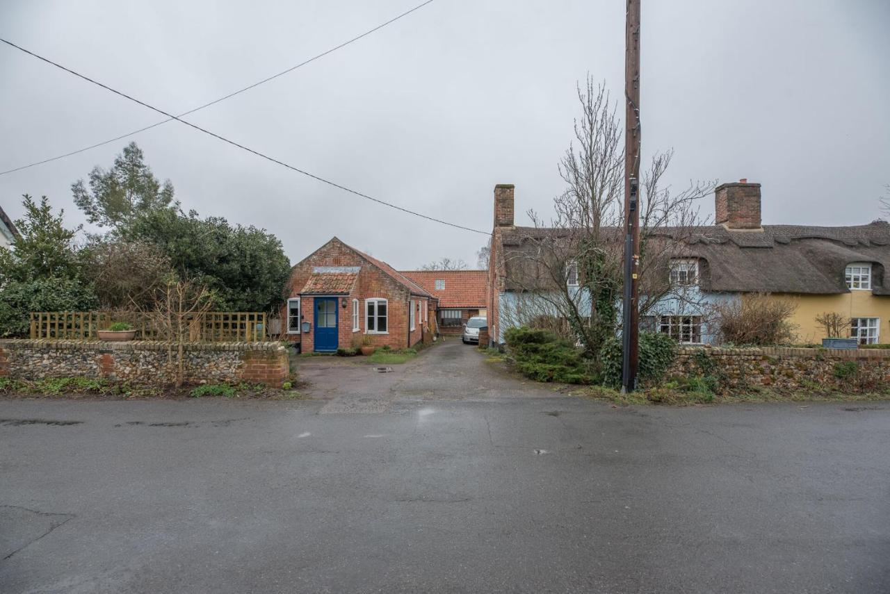 The Woodshed, Benhall サックスマンダム エクステリア 写真
